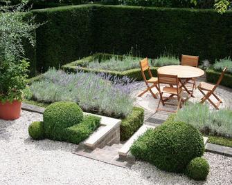 B&B La Clé du Sud - Merelbeke - Patio