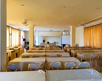 Hotel Dragon Palace - Ternate - Meeting room