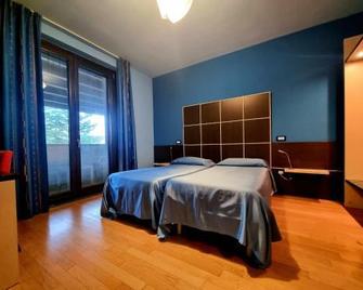 Hotel Sotto Il Cielo - Pignola - Habitación