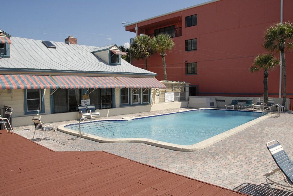 Gulf Towers Resort Motel - אינדיאן רוקס ביץ' - בריכה