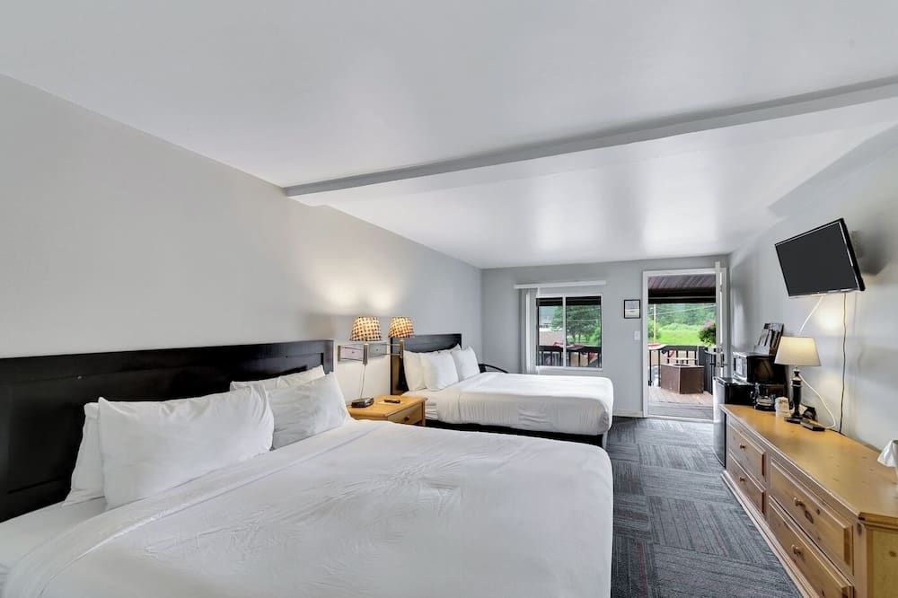 Pine Top Balcony View - Hill City - Chambre