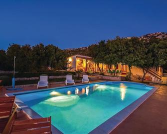 Lovely Home In Jablanac With Wifi - Jablanac - Piscina