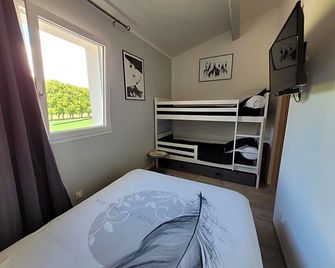 Les Prairies De L'encreme - Céreste - Bedroom