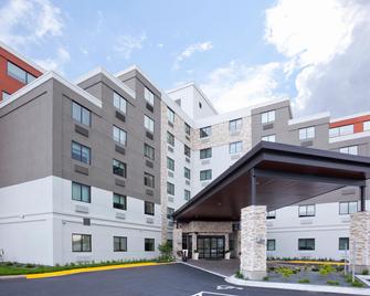 Holiday Inn Express Roseville-St. Paul - Roseville - Rakennus