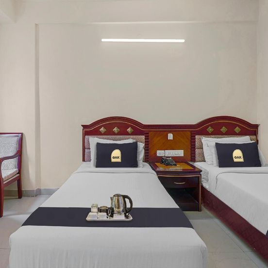 Collection O 29 Church's Inn Near Cubbon Park