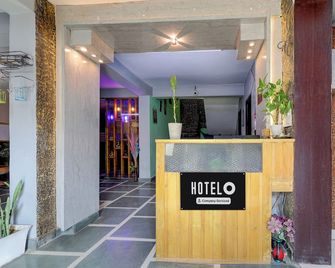 Hotel O Dadri Main Road Greater Noida - Greater Noida - Rezeption