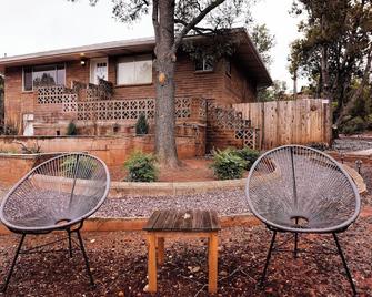 Good Vibes, Full Kitchen, Ground Level Studio - Sedona - Patio