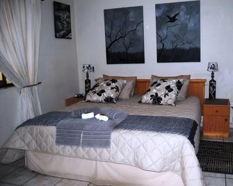 African Dreamz Guest House - Saint Lucia - Bedroom