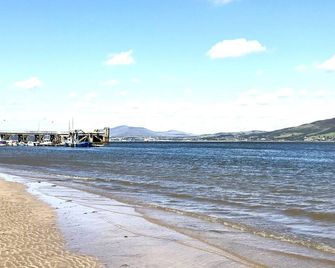 Cottage on the grounds of Rathmullan House Hotel - Rathmullan - Beach