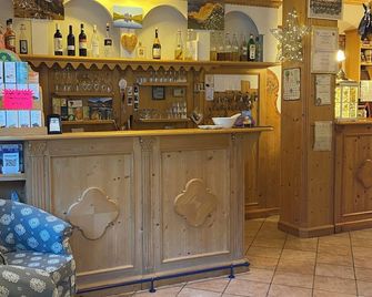 Garní Ladinia - Pescùl - Bar