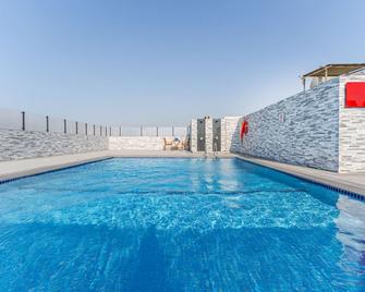 City Stay Premium Hotel Apartments - Dubai - Pool
