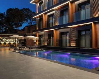 Casa Mimas Hotel - Karaburun - Pool