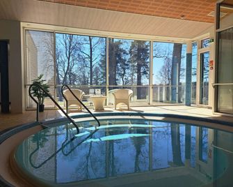 Backby Manor - Еспоо - Басейн