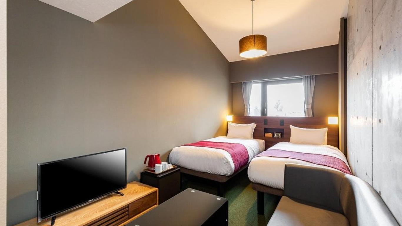 Grand Japaning Hotel Tambaguchi South
