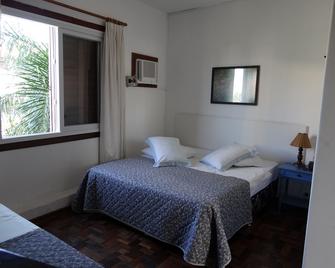 Roma Hotel - Porto Alegre - Bedroom