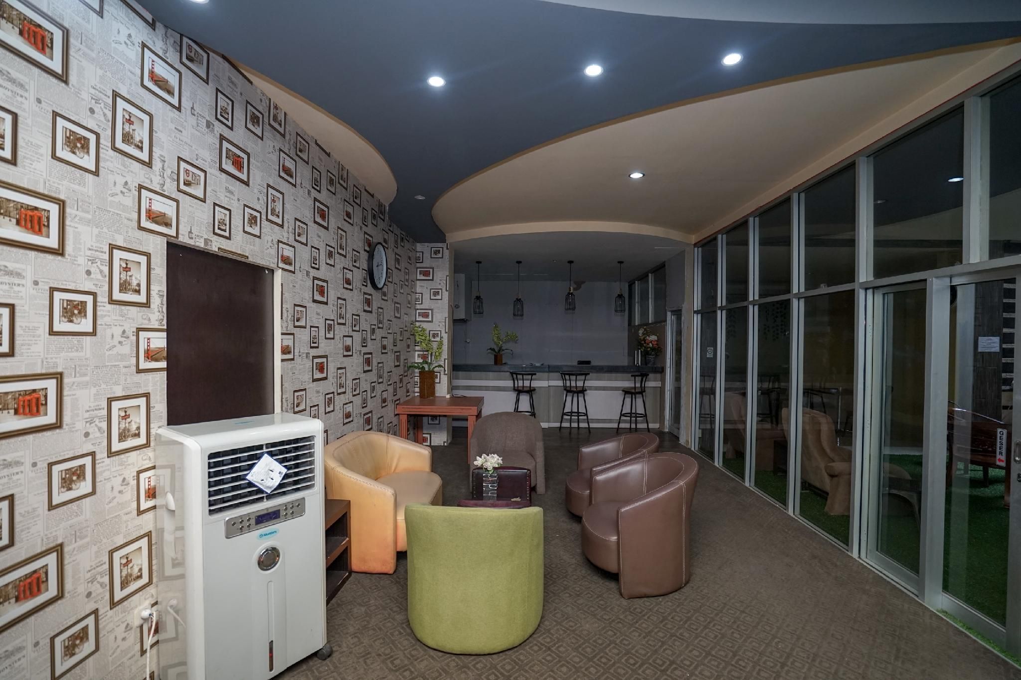 Collection O 736 Hotel Best Skip