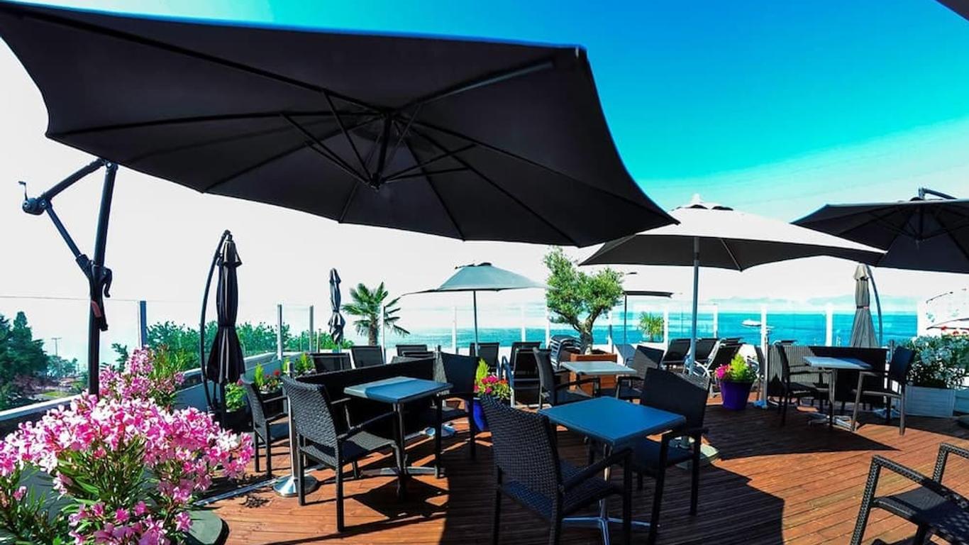 Savoy Hotel Evian