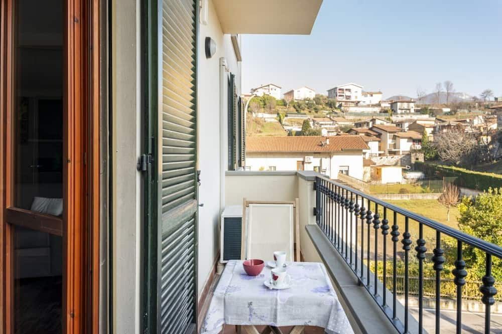 5' from Lake Iseo, Your Oasis of Peace - باراتيكو - شرفة