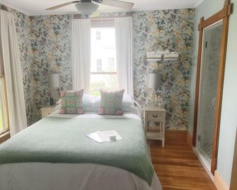 LimeRock Inn - Rockland