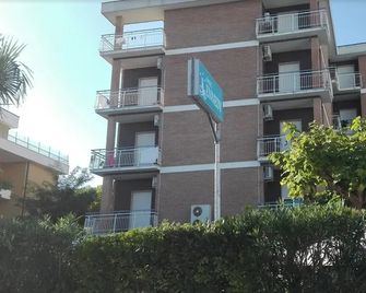 Hotel Kennedy - Rávena