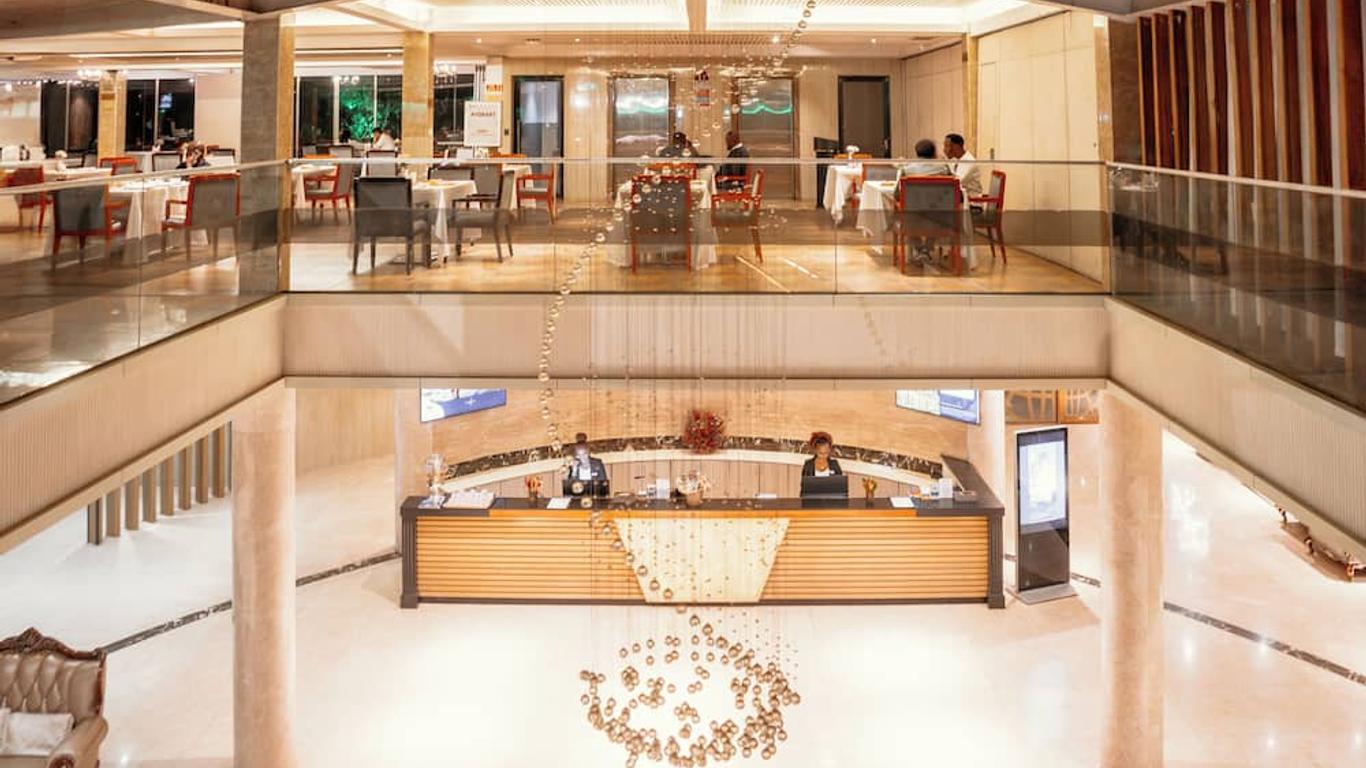 Swiss Lenana Mount Hotel