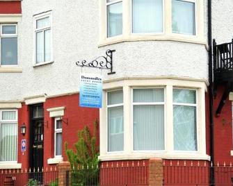 Dunsandles Guesthouse - Wallasey - Building
