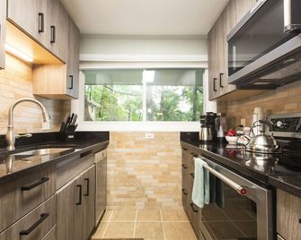 Treetop Chalet-4 Mins to Dt Avl, 10 Mins to Blue Ridge Parkway, Dog Friendly, Fp - Asheville - Cuisine