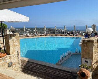 Amazones Village Suites - Hersonissos