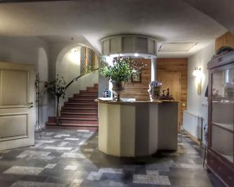 Schloss Weißenburg - Rudolstadt - Rezeption