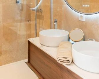 Maison Baou et Chocolat - La Cadière-d'Azur - Baño