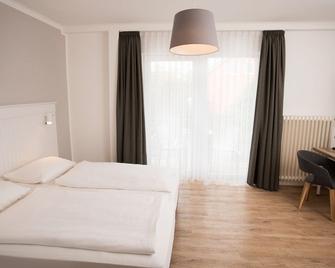 Hotel Kühl - Neumünster - Slaapkamer