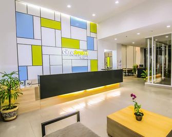 Hotel Citradream Cirebon - סירבון - לובי