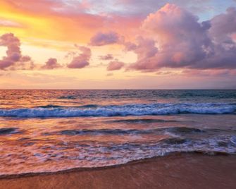 Kenari Tower Hotel - Makassar - Ranta