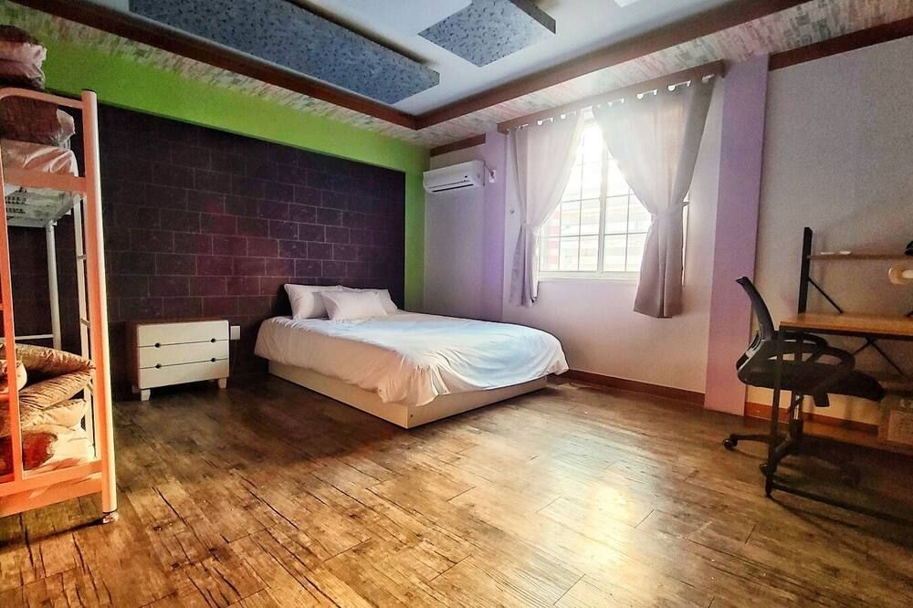 Kimchee Busan Downtown Guesthouse