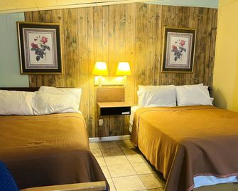 Sparta Motel Near St Louis- Mississippi River Il - Sparta - Bedroom