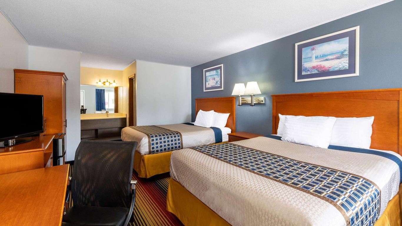 Travelodge by Wyndham Spirit Lake/Okoboji