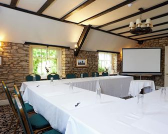 Hunters Hall Tetbury By Greene King Inns - Tetbury - Sala de reuniones