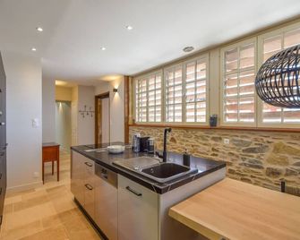 Cosy cottage in St Medard D'excideuil with pool - Preyssac-d'Excideuil - Bar