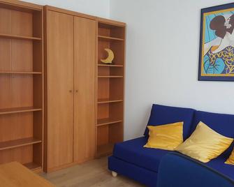 Quiet T3, with garden, Angers center - Angers - Living room