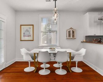 Freestanding, Bayou St John Luxury cottage! - New Orleans - Dining room