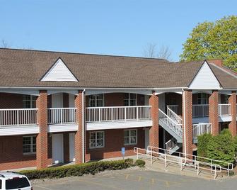 Clipper Ship Inn - Salem - Edificio