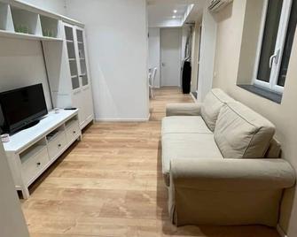 La casa di Andrea Caltagirone - Caltagirone - Huiskamer