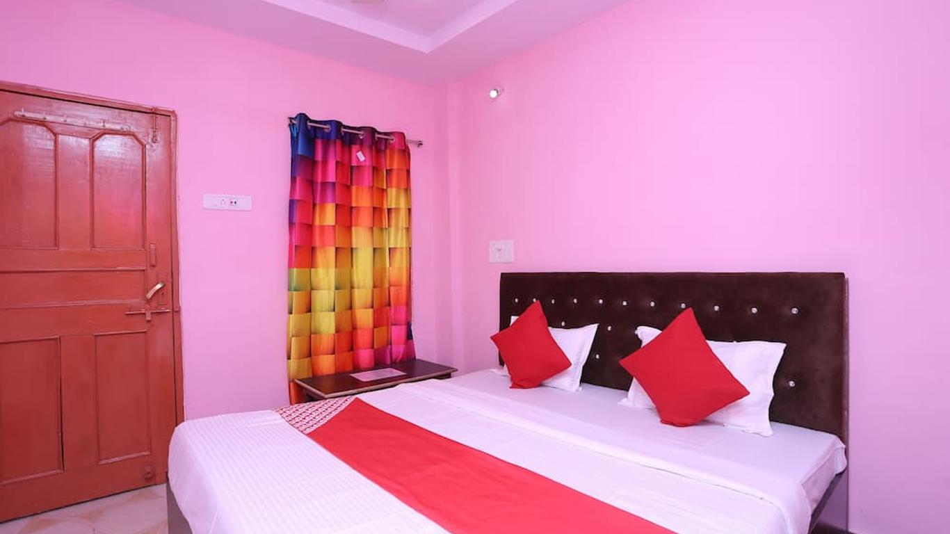 OYO 36667 Hotel Manoj
