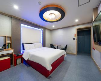 Suwon (Ingye-dong) Helia - Suwon - Habitación