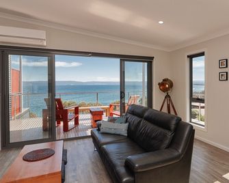 Whale Watcher 2 - Coles Bay