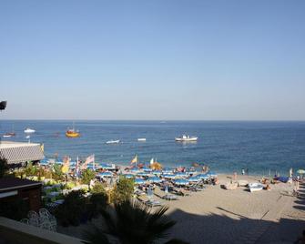 Patrancarro Home - Letojanni Taormina - Letojanni - Strand