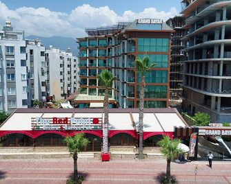 Grand Bayar Beach Hotel - Alanya - Building