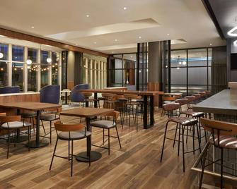 Residence Inn by Marriott Calgary Airport - Calgary - Restaurant