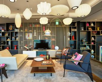 citizenM Taipei North Gate - Taipei - Lounge