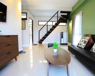 The One House Resort Pakchong - Pak Chong - Sala de estar